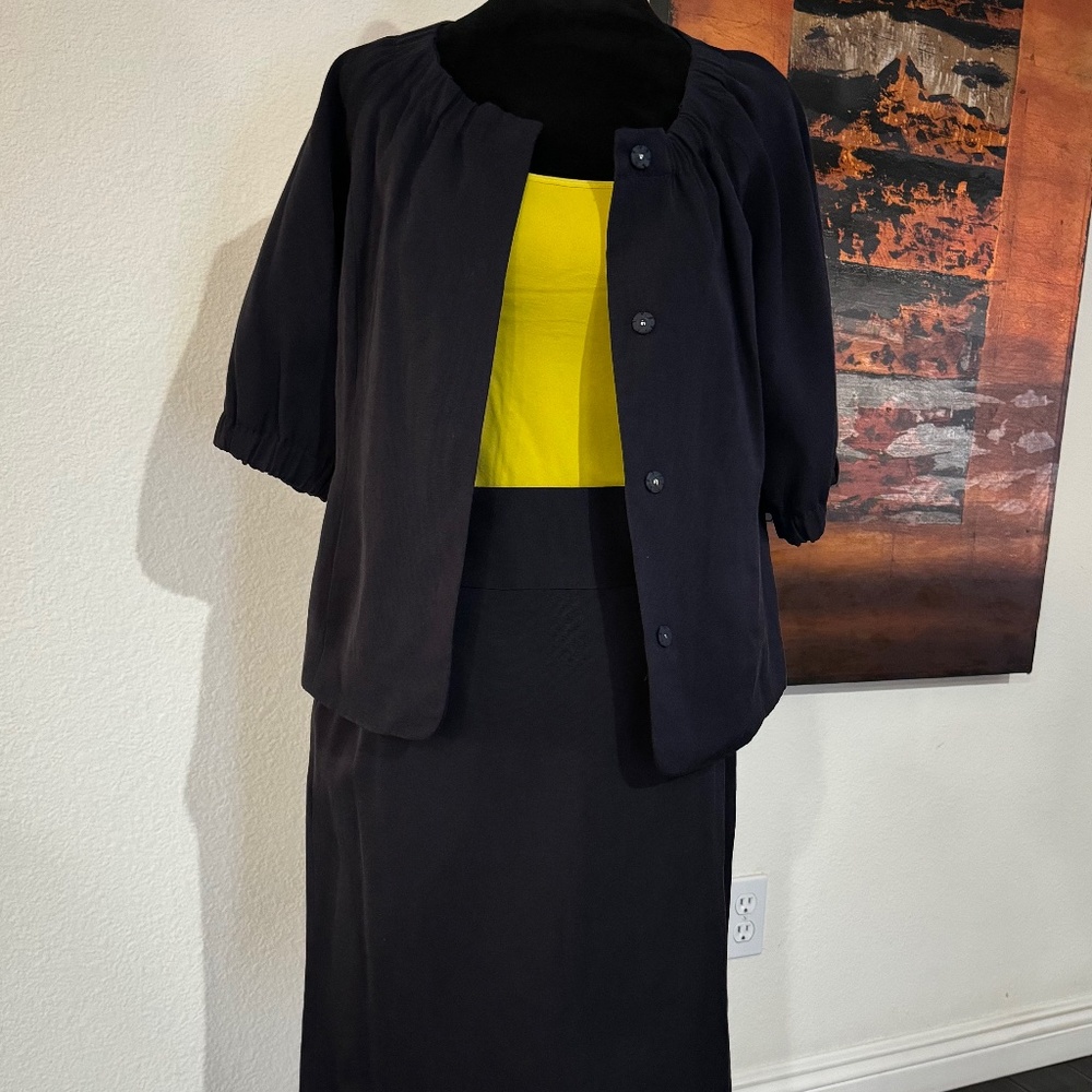 NWT Banana Republic Navy Skirt Suit - Size 8 (Skirt Size 10)